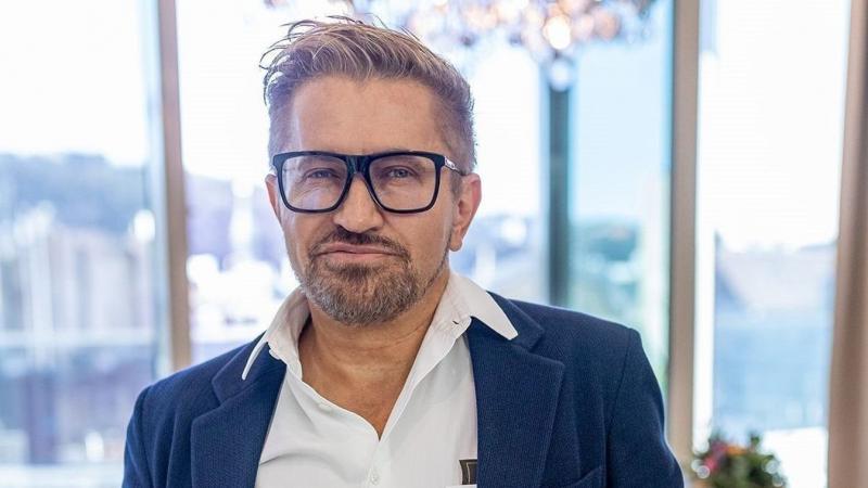 El sem tudnád képzelni, kivel és hová indult el Jákob Zoli! Követői teljesen el vannak ragadtatva az útitársától, aki igazi különlegesség a kalandjuk során.