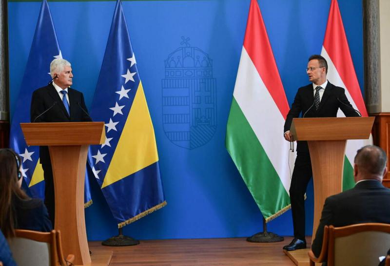 Szijjártó Péter: Brüsszel a háborús feszültségeket gerjesztőket helyezi előtérbe, míg a fejlődést elősegítő törekvéseket háttérbe szorítja.
