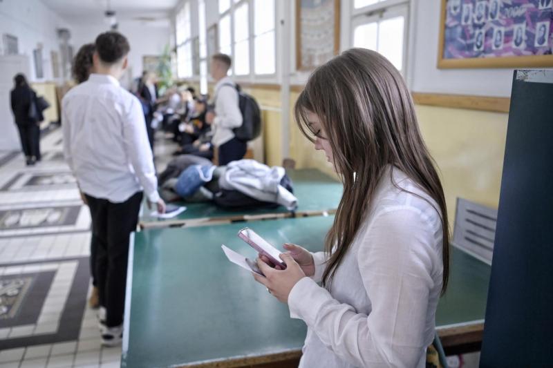 Hivatalosan bejelentették, hogy az őszi érettségi vizsgák 2025-ben mikor kerülnek megrendezésre.
