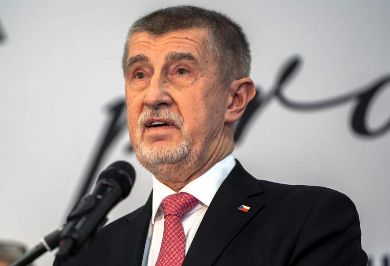 Két hónappal a választások előtt az ANO, az ellenzéki párt, a legnépszerűbb politikai erő Csehországban.