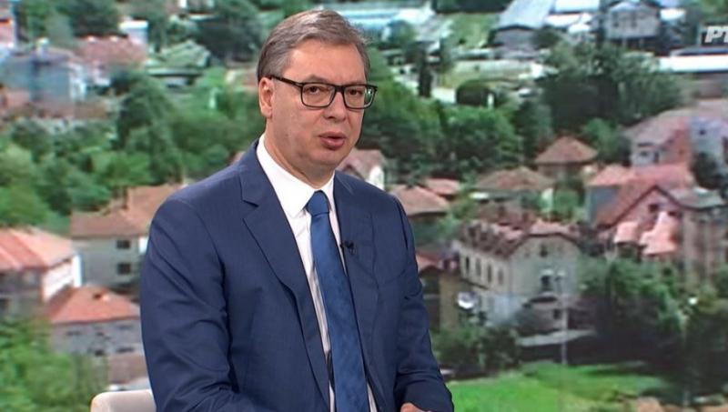 Vučić az amerikai médiának nyilatkozva említette, hogy a demonstrálók napi 30 eurót kapnak csupán étkezésre.