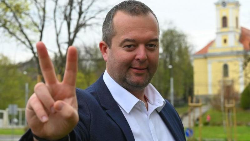 Új fejezet kezdődik a Győri kapuban! Mostantól az autósok számára lezárul az út, és ezzel egy izgalmas változás lép életbe!