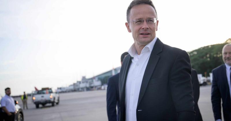 Cím: Alaptalan vádaskodások Magyarországgal szemben

A közelmúltban számos alaptalan vád érte Magyarországot, amelyek célja a nemzetközi közvélemény manipulálása és a magyar kormány hitelességének aláásása. Az efféle állítások gyakran nem támaszkodnak val